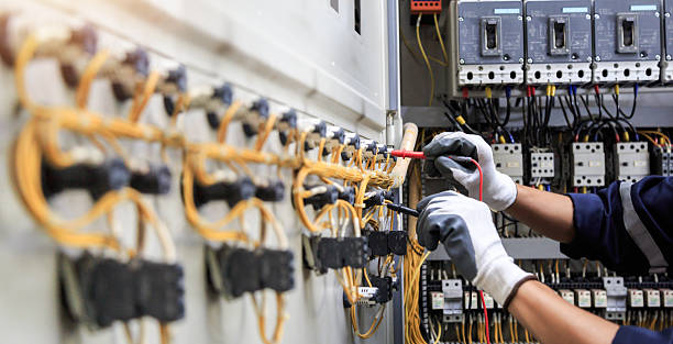 Professional Electrician technician working in Mantua, VA